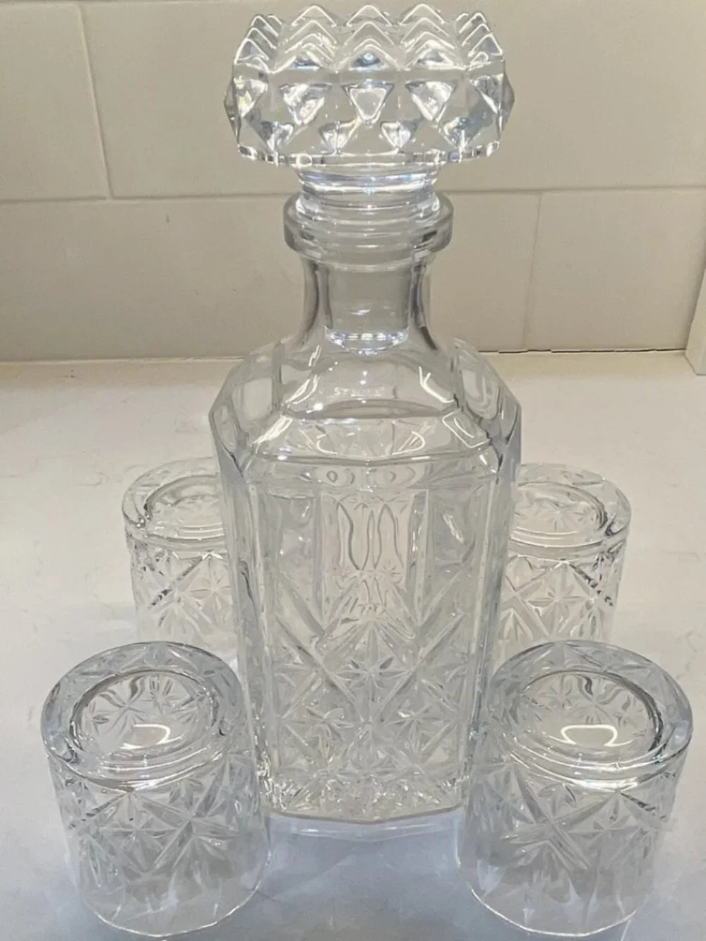 Crystal Traditional Decanter Set w/ Stopper & 4 Glasses (antique)